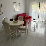 Terrassen Wohnungen, Direkt Am Strand, 25 M Beheiztem Pool, Wifi Free, Free Parking